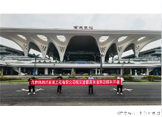 和利时在2025年推出的智能调度平台界面，展示实时监控列控设备状态和信号策略调整，提升轨道交通运营效率，支持智慧城市发展。