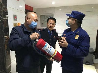 银川消防联合市市场监督管理局开展消防产品专项检查